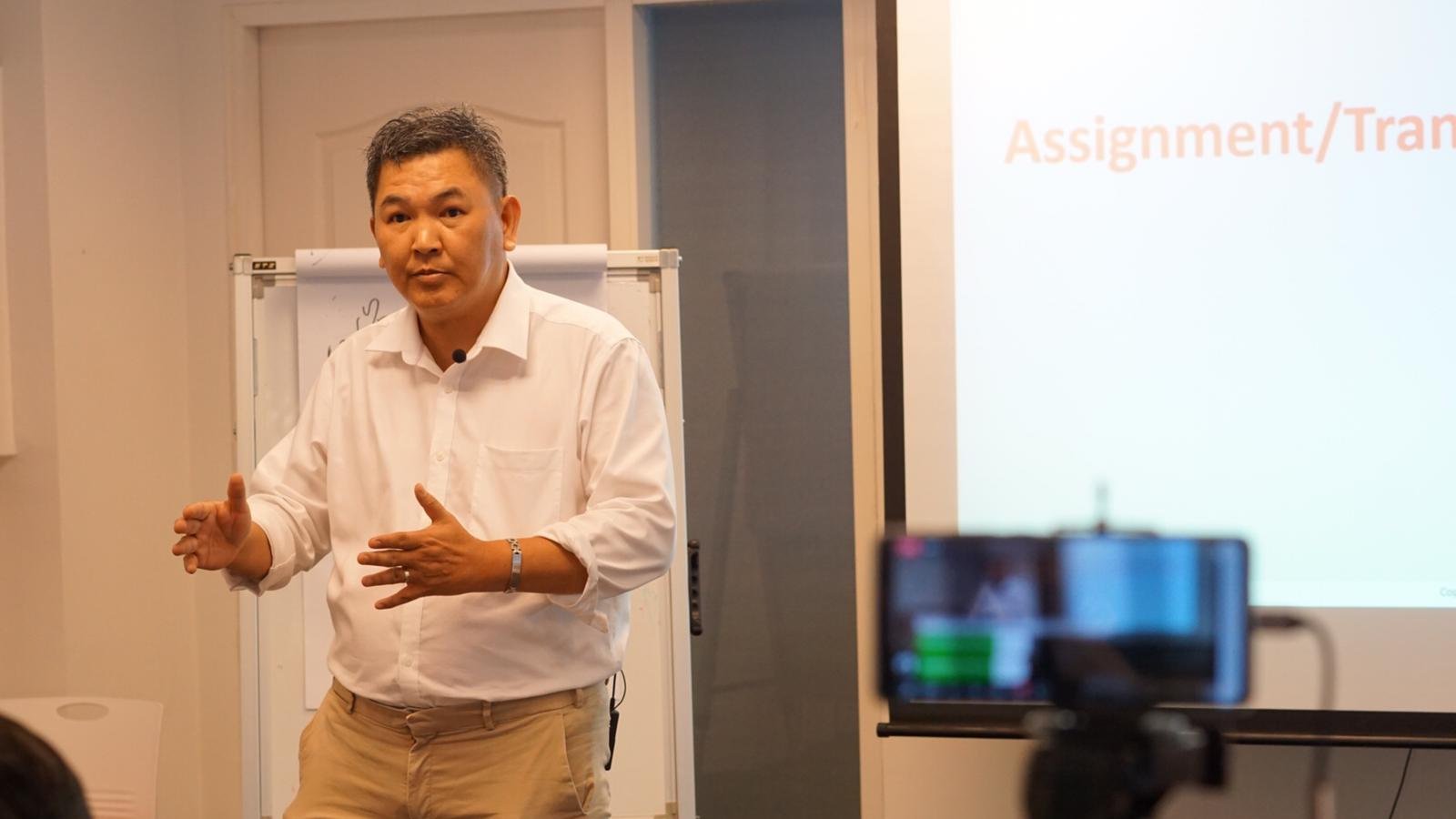 John Ong conducting a CPD workshop on JTC assignment